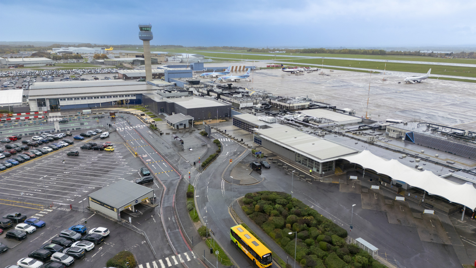 Landside aerial view of East Midlands Airport. Photo by East Midlands Airport.